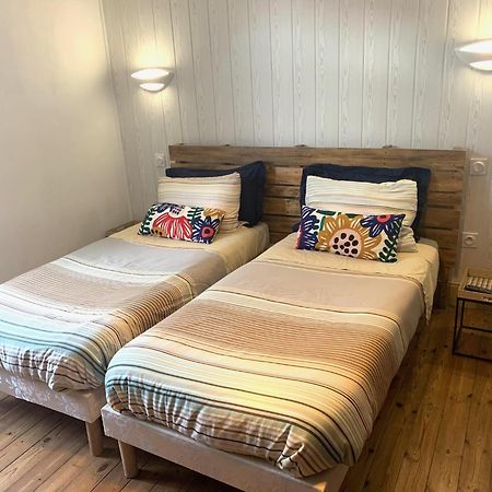 La Cremaillere Apartment Huriel Екстериор снимка
